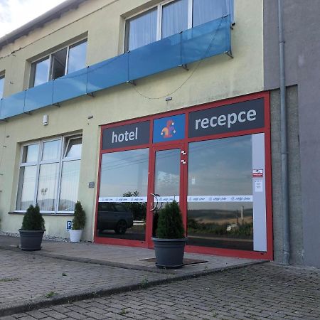 Hotel Joker Obrnice Exterior foto